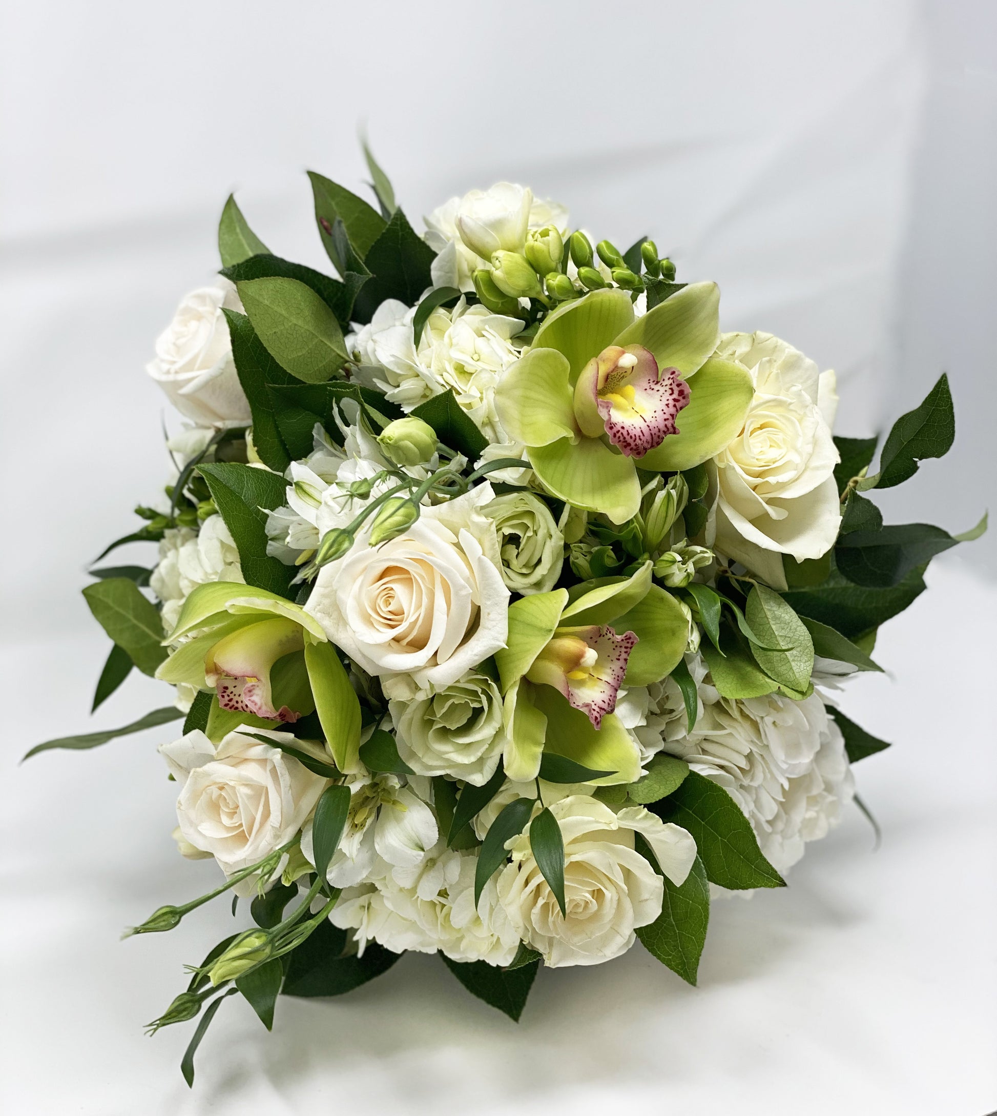 Classic White Bouquet Classic White Bouquet